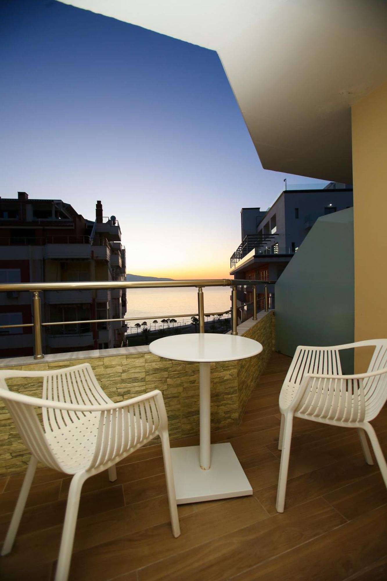 Imperial Visar Rooms Vlora Kültér fotó